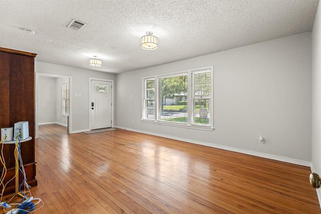 Building Photo - 2711 Santa Cruz Dr