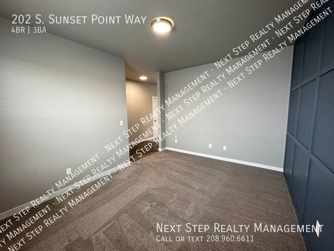 Building Photo - 202 S Sunset Point Way