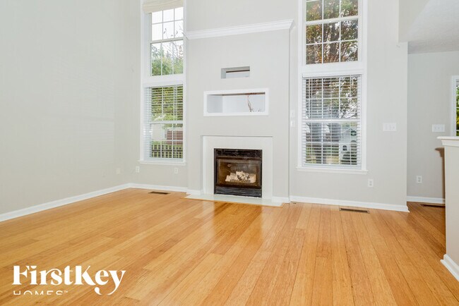 Foto del edificio - 7081 Village Oaks Dr