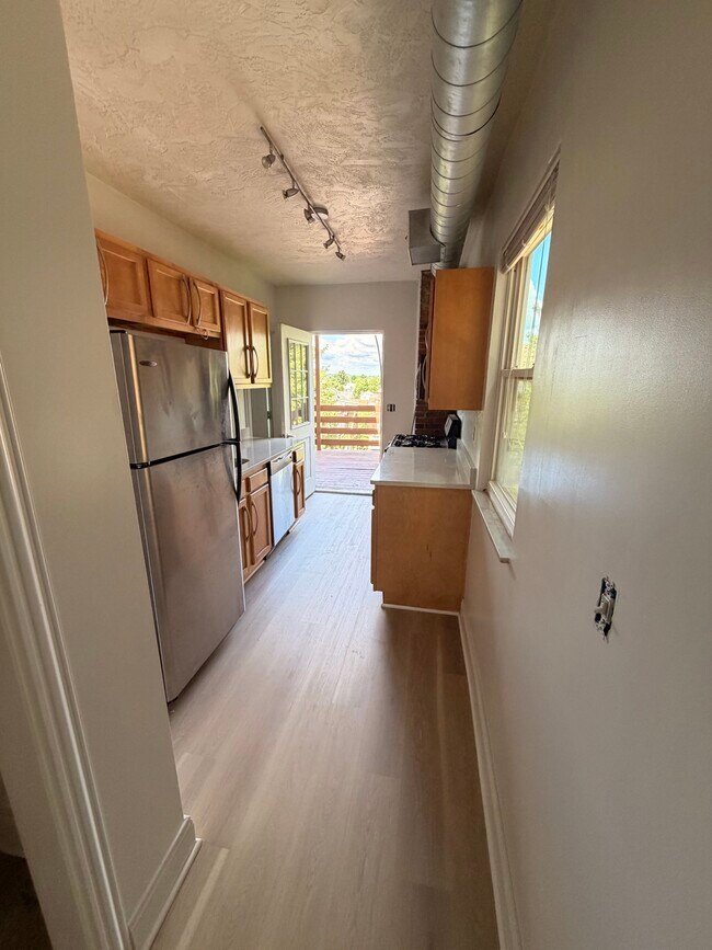 Cocina a terraza - 128 Cohassett St