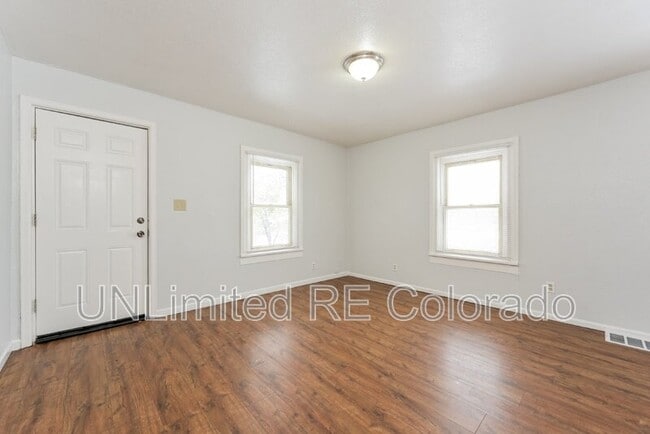 Photo - 6601 Knox Ct House
