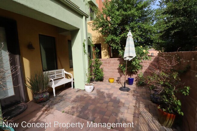 Building Photo - 3 br, 2.5 bath House - 2450 E Blue Diamond Dr