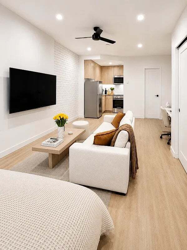 Foto del edificio - 228 E 25th St