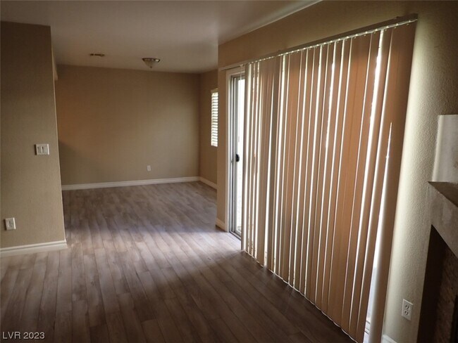 Building Photo - 6250 W Flamingo Rd