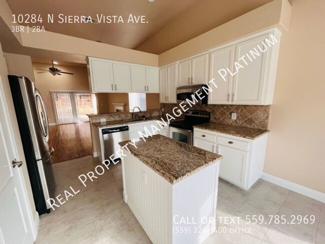 Building Photo - $2,495 - Northeast Fresno 3 Bedroom Home M...