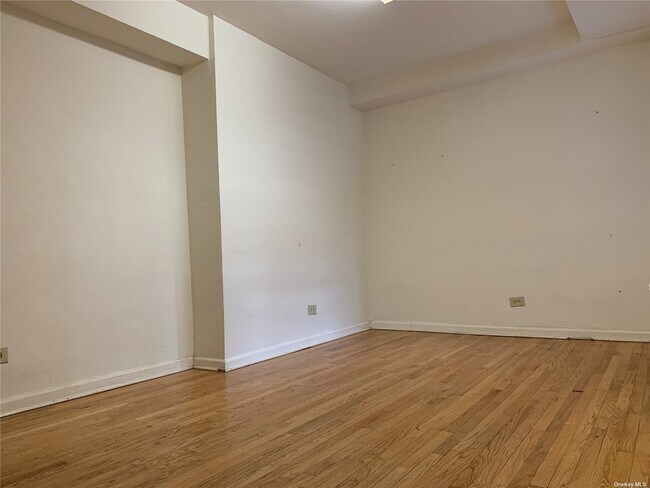 Foto del edificio - 134-25 Franklin Ave