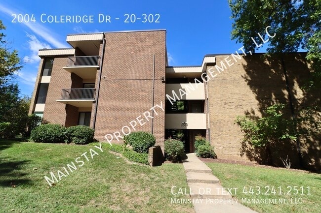 Building Photo - 2004 Coleridge Dr