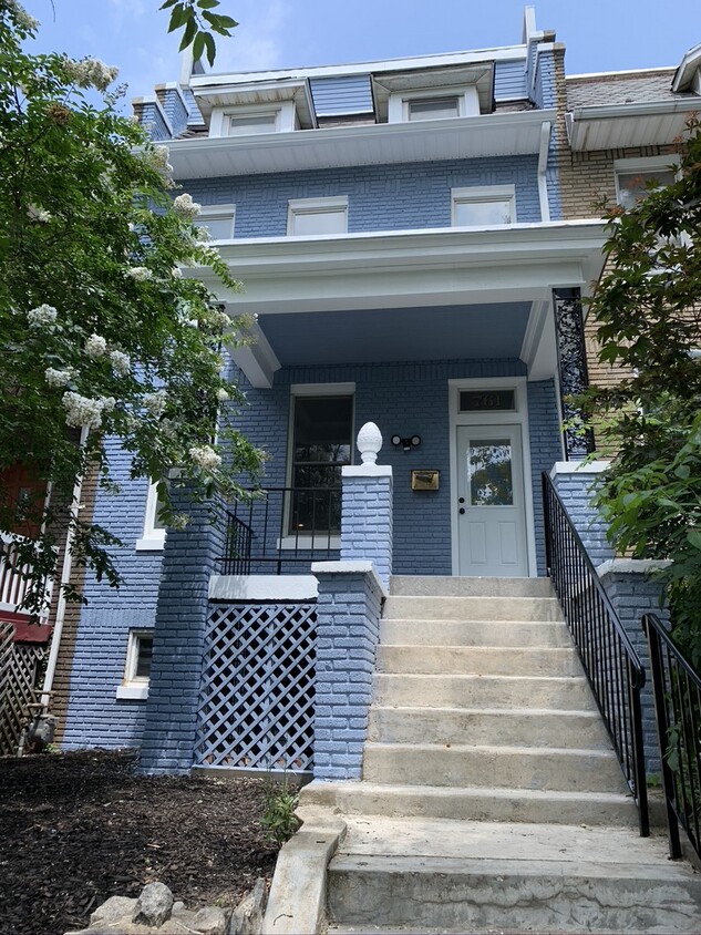 Primary Photo - 761 Princeton Plz NW