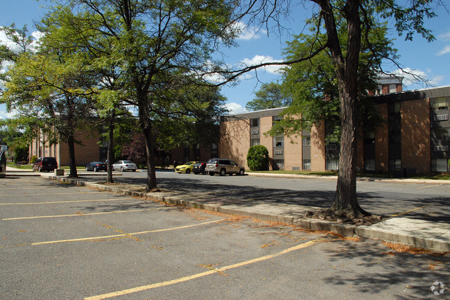 Building Photo - Market Square Apartments