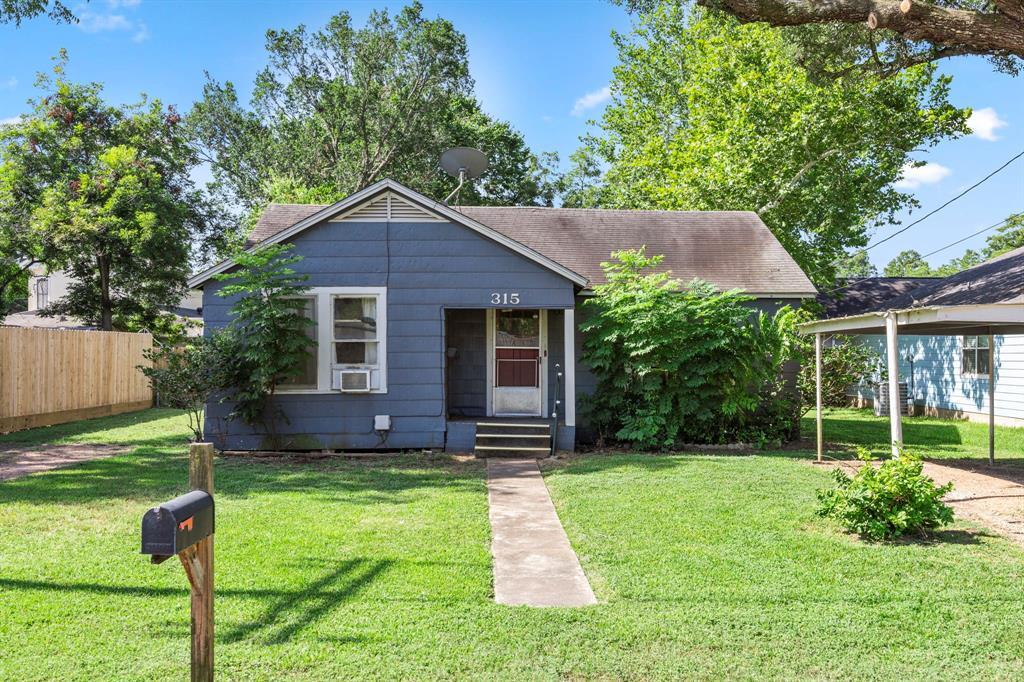 315 Jones St, Columbus, TX 78934 House Rental in Columbus, TX