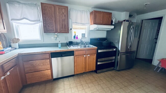 Cocina - 6 Lowell St