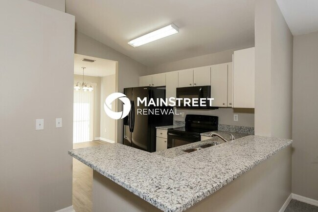 Foto del edificio - 4 Bedroom Pet-Friendly Home in Ruskin, FL with Main Street Renewal