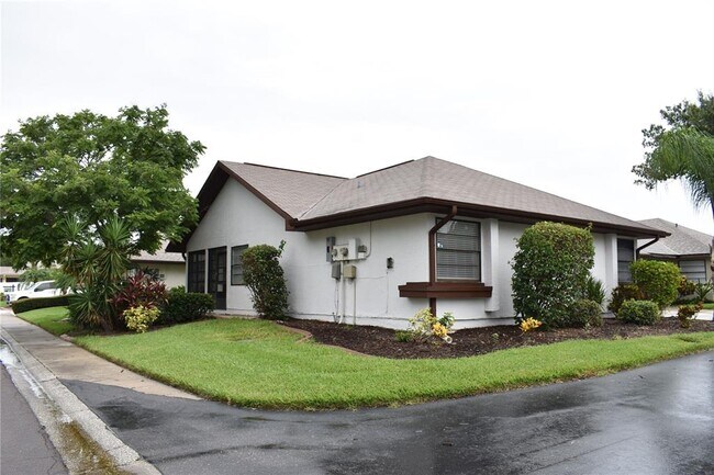 Building Photo - 1702 Aura Ct