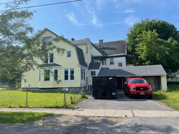 Foto principal - 1806 Midland Ave
