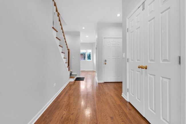 Foto del edificio - 1740 Melise Dr