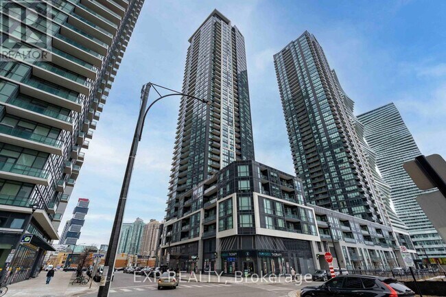 Building Photo - 510 Curran Place