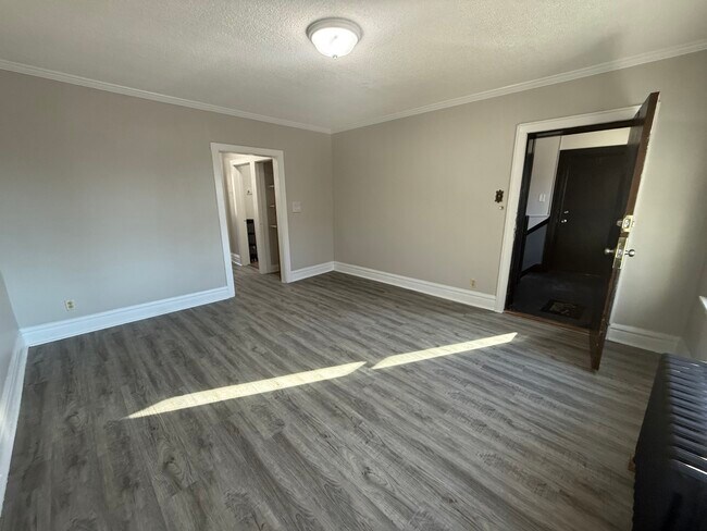 Foto del edificio - 6443 23rd St