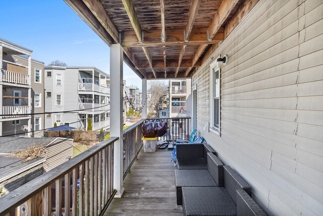 Photo - 247 L St House