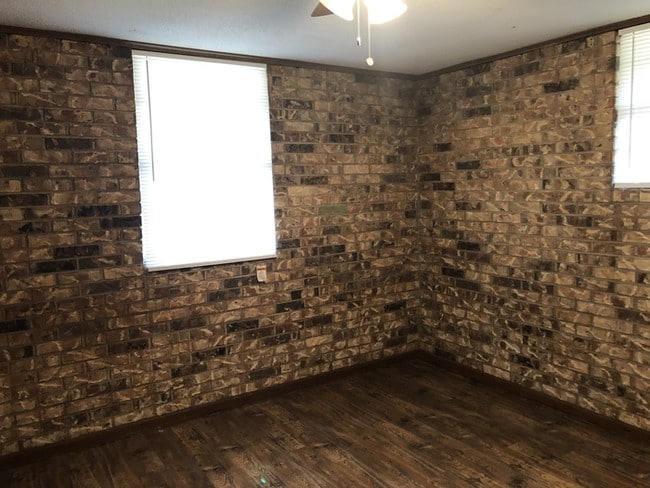 Foto del edificio - Nice 2 bedroom 1 bath flat apartment