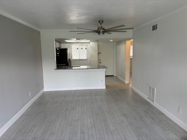 Foto del edificio - 1704 University Ln