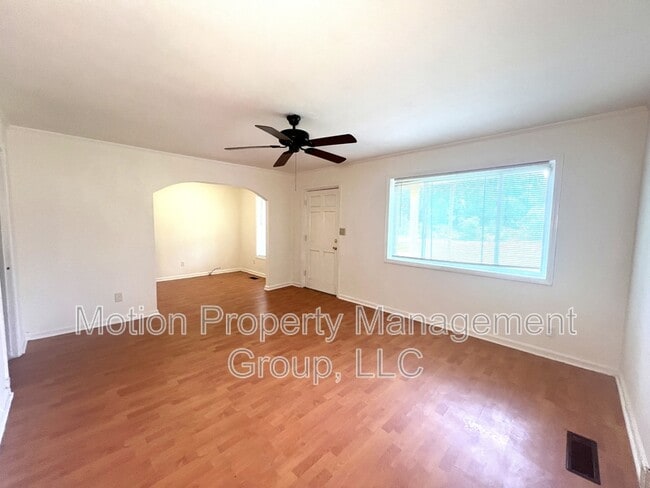 Building Photo - 3079 Marie Cir