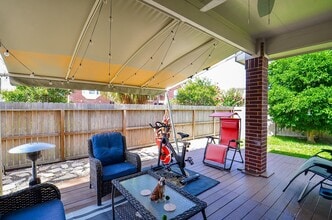 Building Photo - 3654 Royal Royce Dr