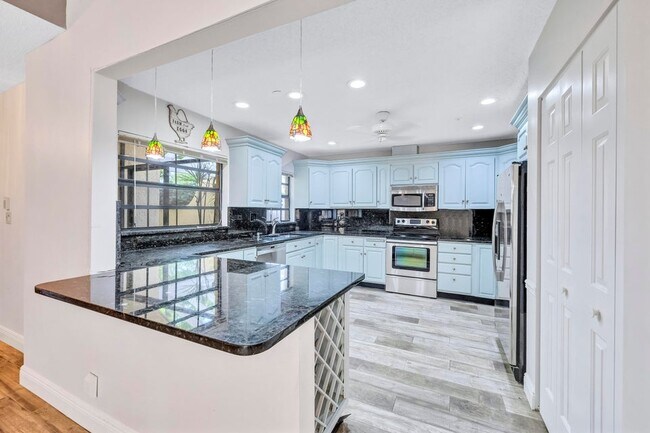 Foto del edificio - 2075 NW 15th Pl