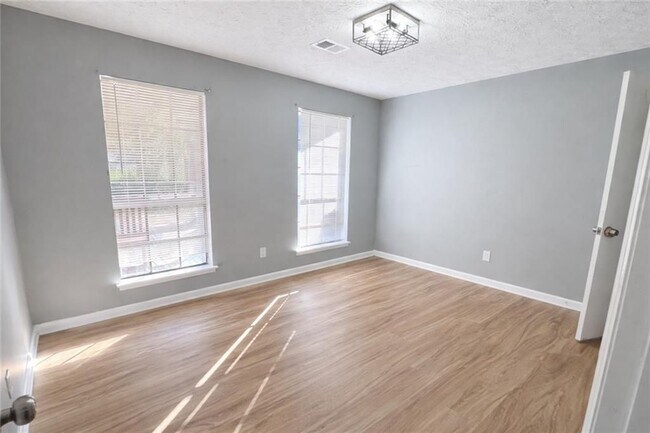 Foto del edificio - 5145 Paisley Ct NW