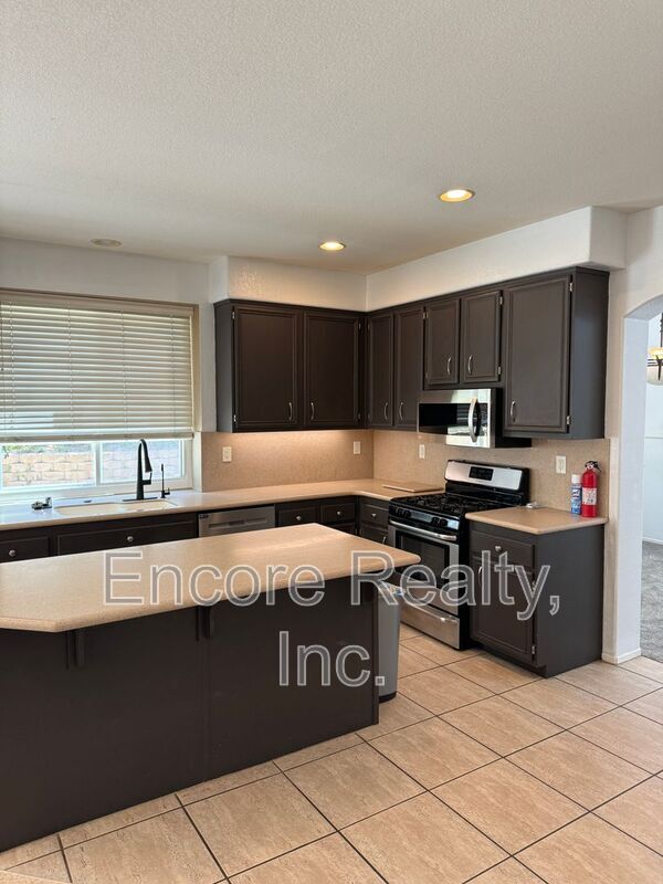 Foto del edificio - 23398 Mt Ashland Ct