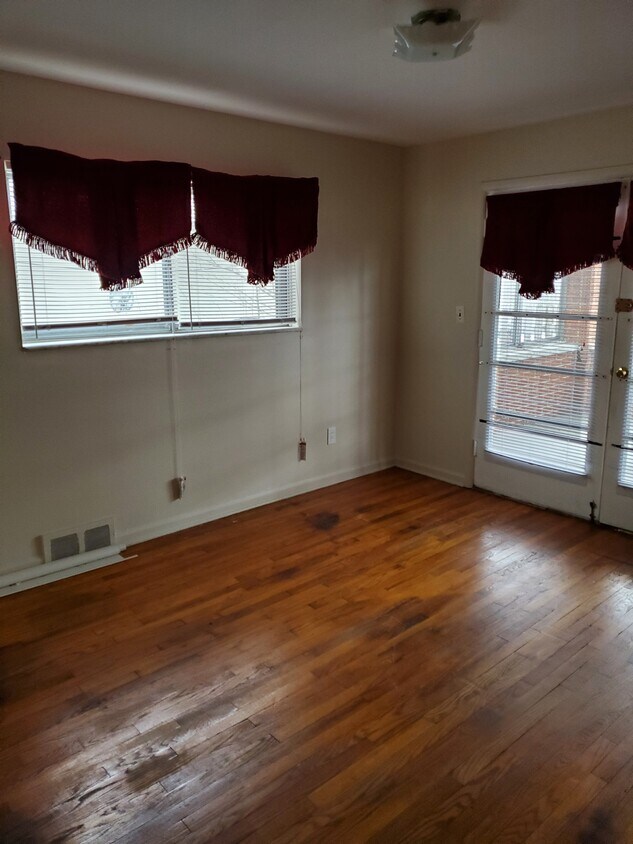 Foto principal - 20216 Stratford Rd