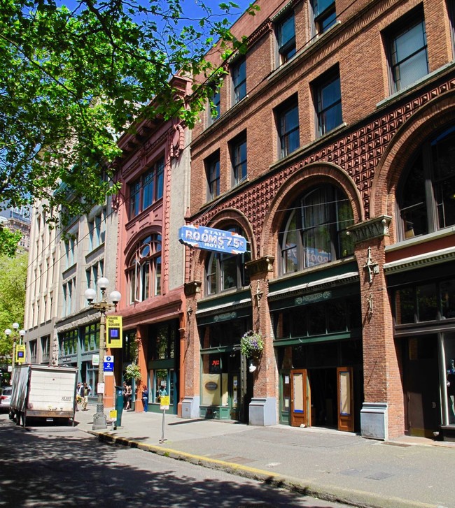 Building Photo - 114 1st Ave S