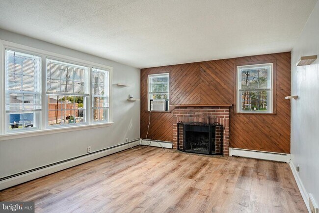 Foto del edificio - 4234 Valley Rd