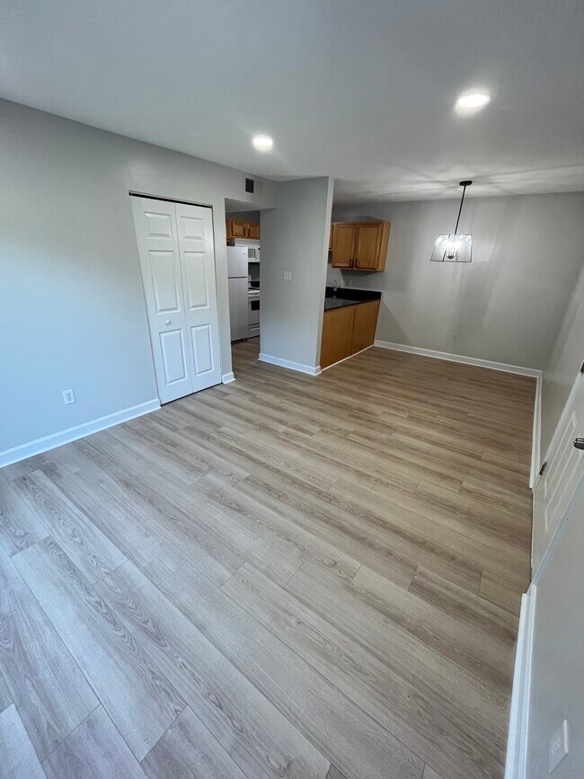 117 Berry St Unit 10, Orange, VA 22960 Condo for Rent in Orange, VA