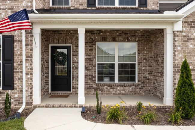 Foto del edificio - Beautiful 5 bed, 4 Bath Nolensville Single...