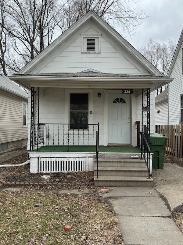 Primary Photo - 334 B St