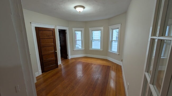 Building Photo - 294A Boston Ave