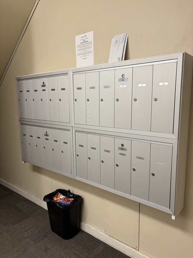 Photo du bâtiment - 10633-10112 112 St NW