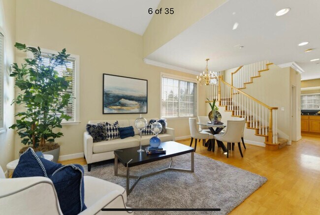 Building Photo - 1048 Bougainvillea Terrace