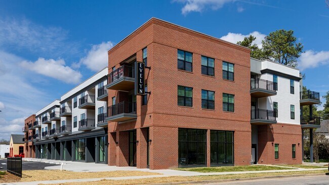 Foto del edificio - FFH Short Term Rental