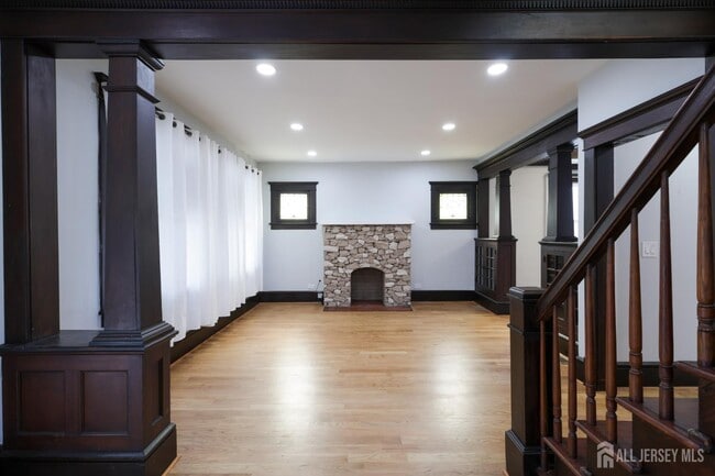 Building Photo - 657 Amboy Ave