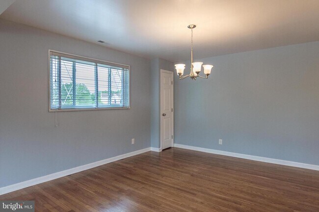 Foto del edificio - 9306 Westphalia Rd