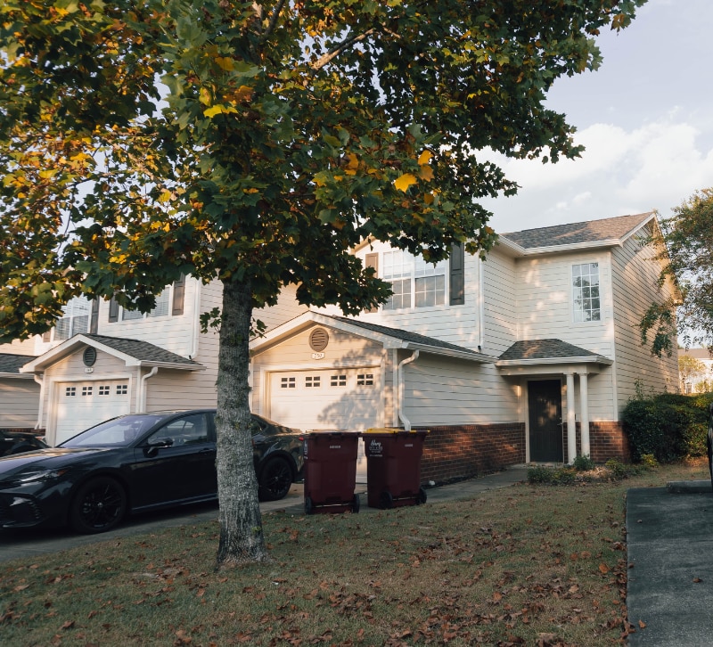 Primary Photo - 750 Majestic Dr