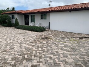 Building Photo - 7780 SW 28th St