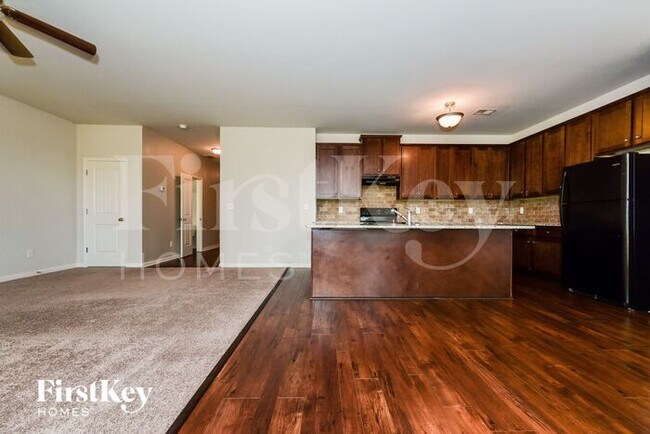 Foto del edificio - 152 Daisy Cir