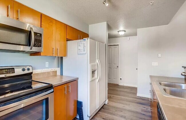 Foto del edificio - 10654 NE Holly St