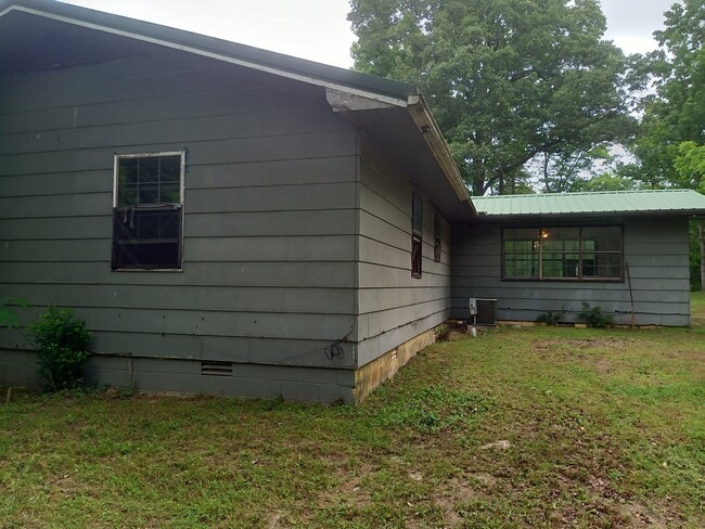 Building Photo - 3413 AR-56