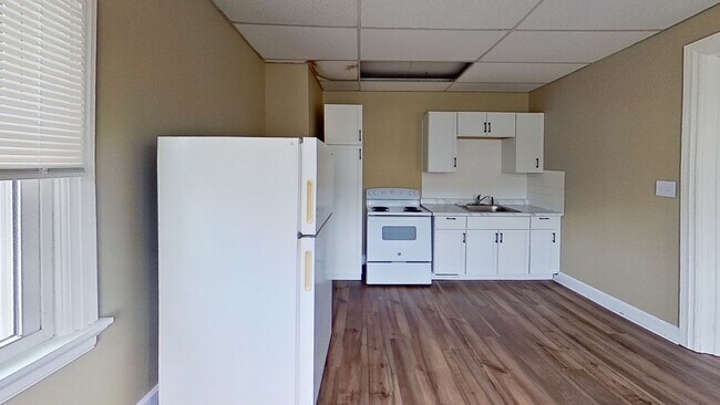 Foto del edificio - 2238 Old Trail Rd