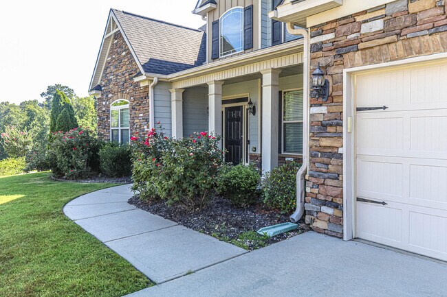 Building Photo - 1357 Highwoods Pass