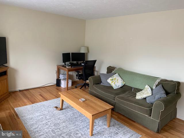 Foto del edificio - 310 Barrington Ln