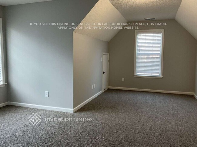 Foto del edificio - 304 Freeman Forest Dr